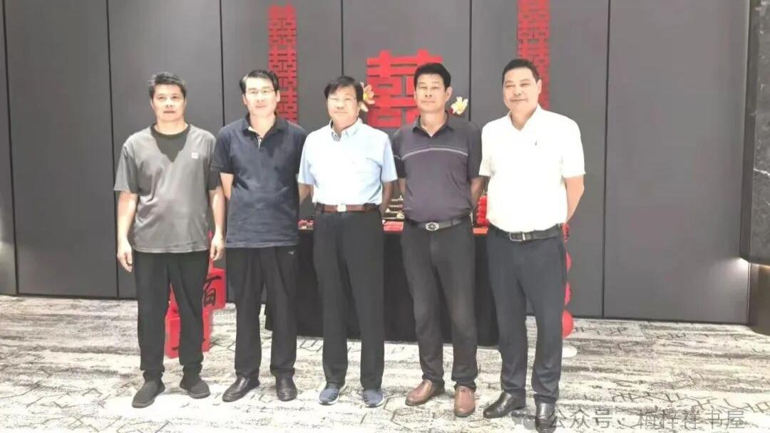 陪护母亲的中秋节