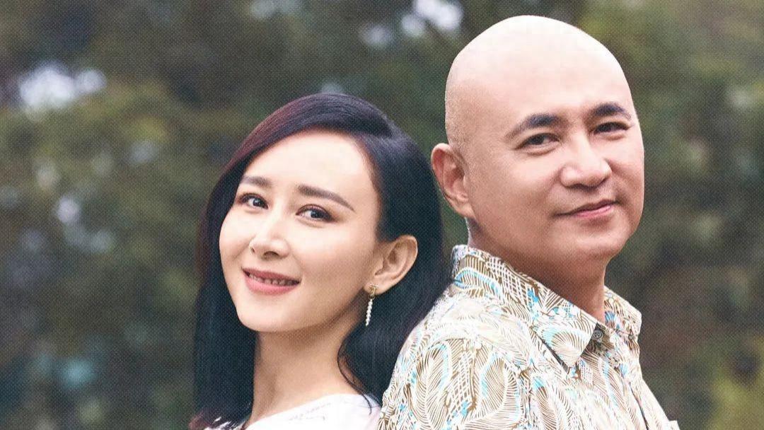 46岁胡静携老公上综艺，婚后生活曝光！网友：真夫妻就是甜