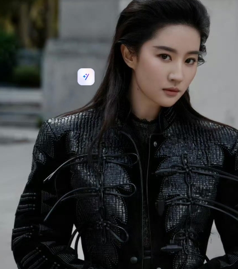 刘亦菲背头暗黑风！
不愧是神仙姐姐，美爆了