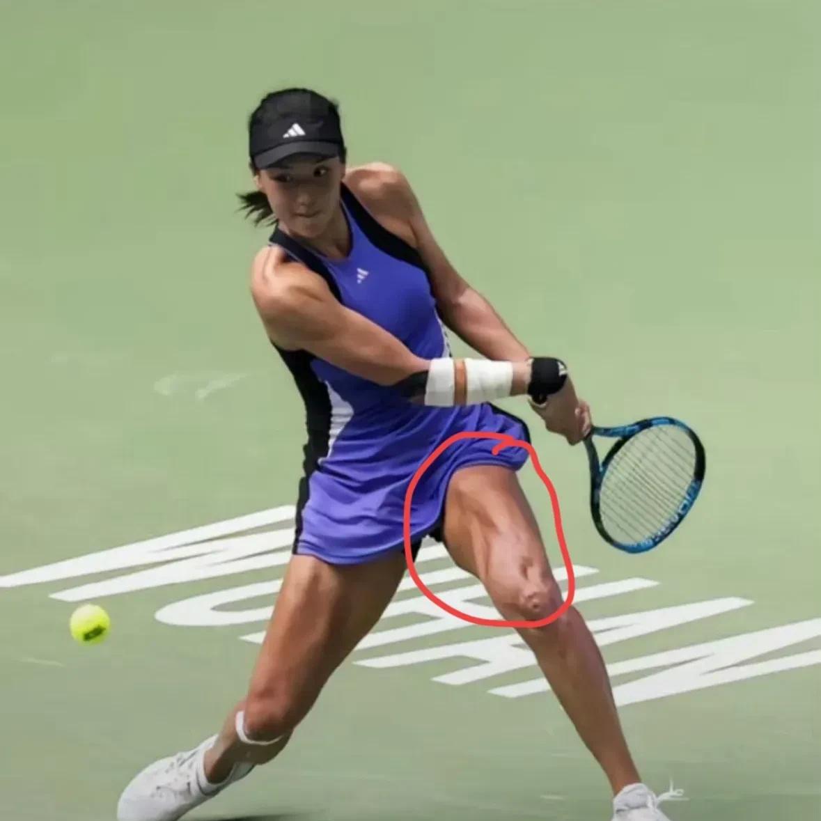 王欣瑜真的太美了！
在刚刚夺得WTA500柏林站亚军的王欣瑜确实非常的热，不是因