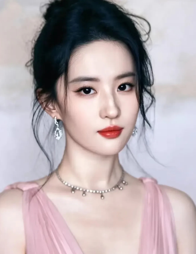 侄女问我，
中国漂亮的女明星多了去了，为什么这么多人都喜欢刘亦菲？而且刘亦菲还是