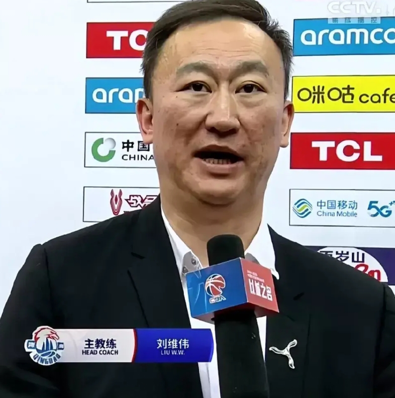 说实话，从昨晚青岛主教练“刘维伟”G3复出带领球队在主场淘汰浙江稠州可以看出：一