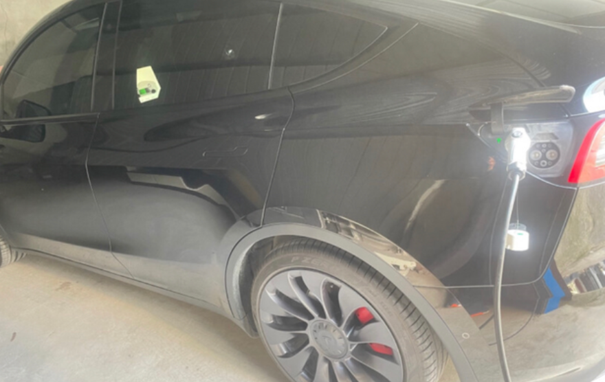 Modelyp 用车感受

加速快，因为喜欢开快车才买p，但是开一段时间后，反而