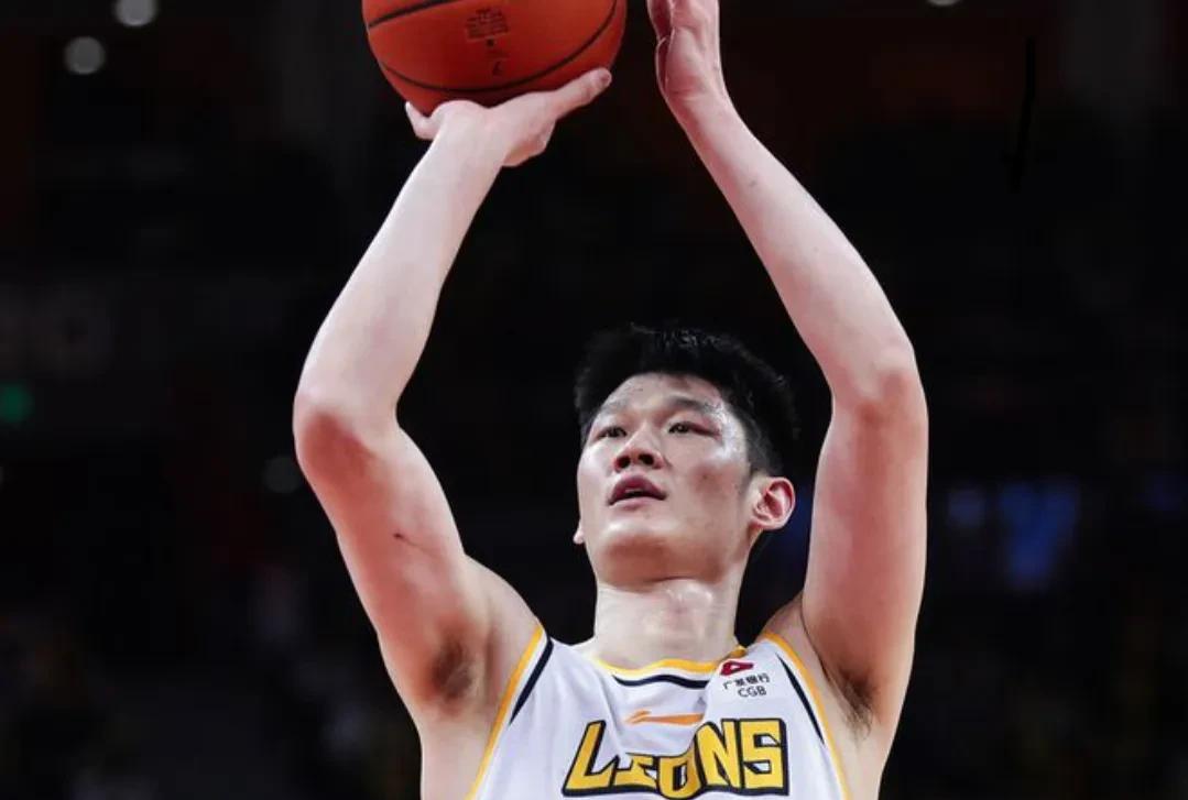 31岁王哲林——差240分，就成1万分先生
32岁郭艾伦——差1202分，就成1