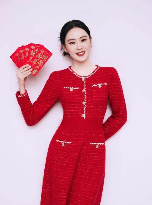 童瑶担任白玉兰奖评委展现专业眼光
近日，演员童瑶以评委身份亮相第30届上海电视节