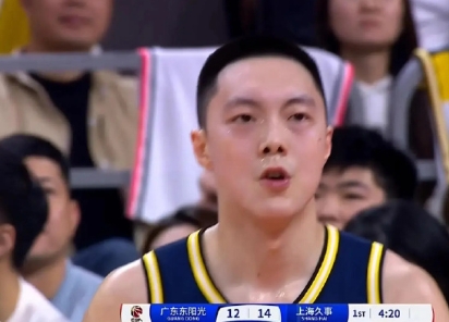 “热身赛之王”胡明轩失常，中国男篮如今糊弄球迷的做法，是不是太随意了？

昨天中