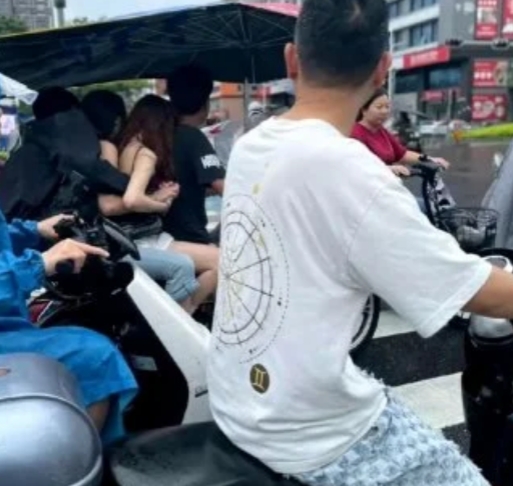 正所谓旱的旱死，涝的涝死，到底自己差在哪里
