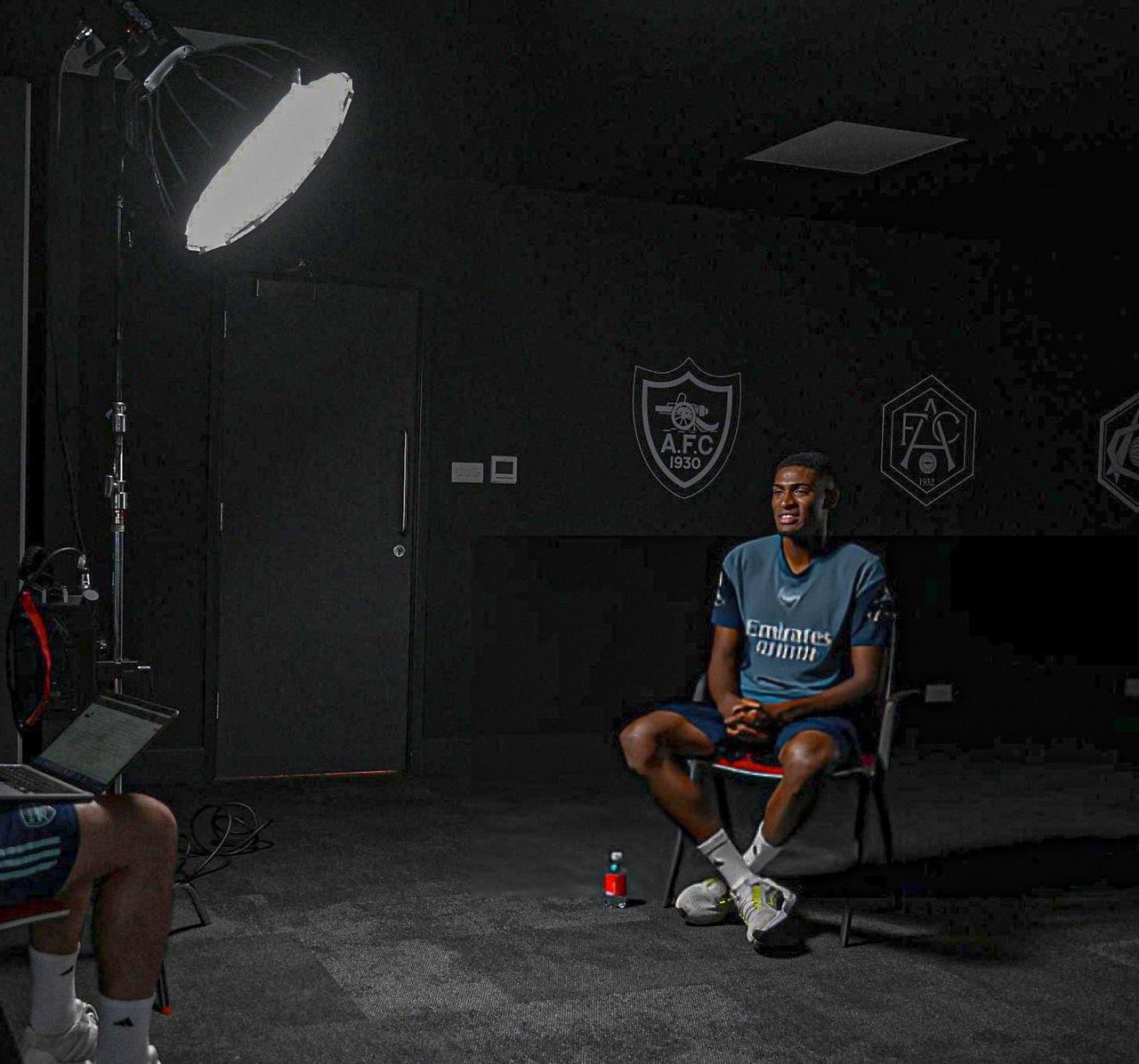 阿森纳签下莫斯克拉24小时内官宣！ 莫斯克拉以 1800 万英镑的价格从瓦伦西亚