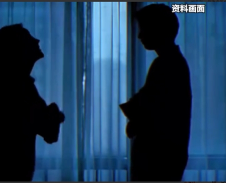 竟有这样狠心的爹！就因为夫妻矛盾，32岁的刘某给自己亲生儿子和女儿投喂农药，导致