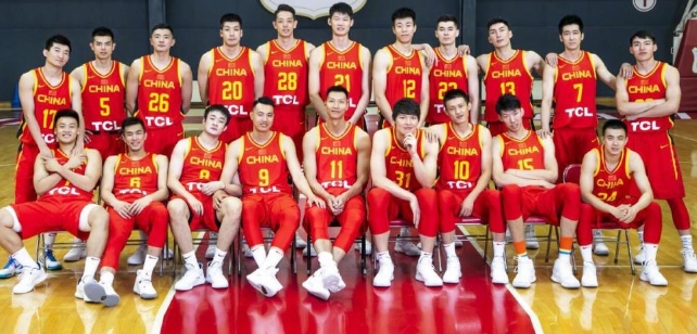 热身赛：中国男篮2分惜败荷兰 上半场领先16分被逆转王俊杰丢绝平
北京时间7月1