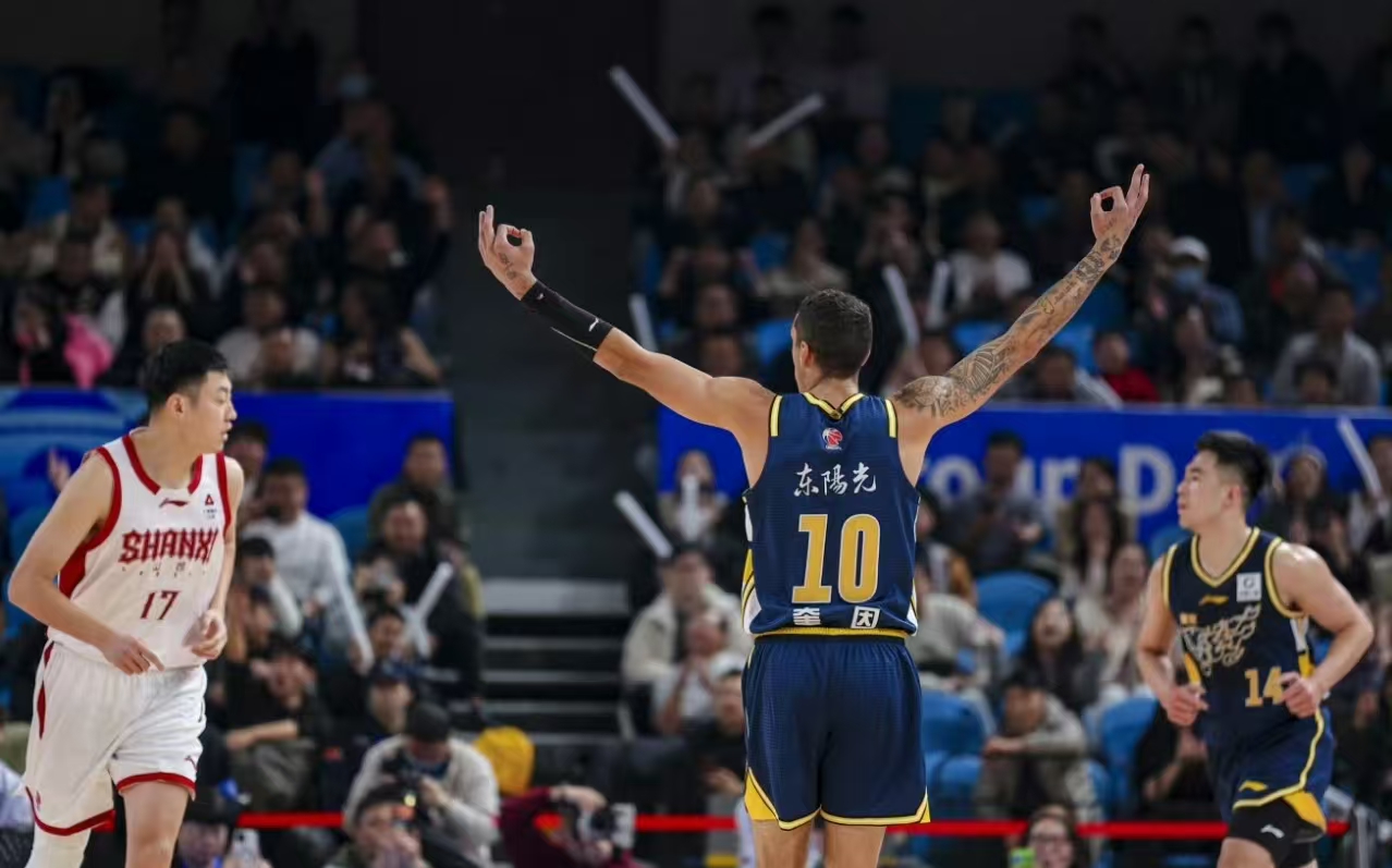 广东客战山西，杜锋慎用老寒腿，奎因有望爆发，胡明轩出战成疑