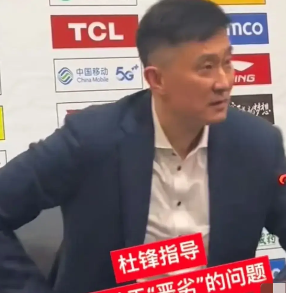 迪亚洛谁都防不了，并且三号位是广东队最薄弱的位置。当广东队想要对外援进行夹击时就