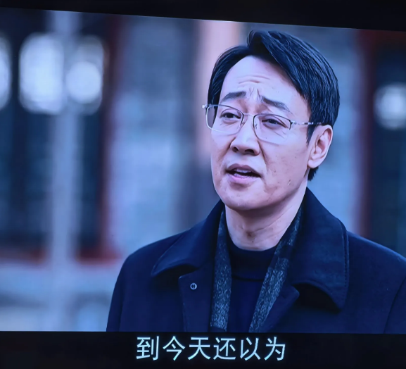 《护宝寻踪》里，关于穆见晖有几点没看懂：

穆见晖家为何衰败？是时代的原因吗？