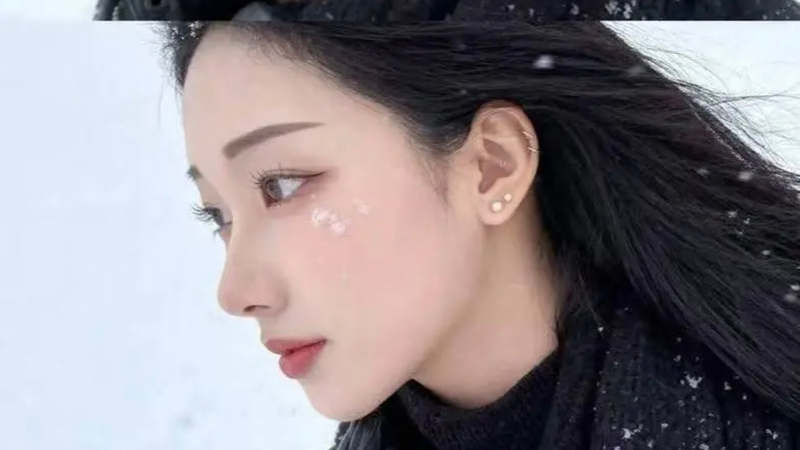 当杀人犯成为流量明星：韩国“美貌崇拜”背后的生存崩盘