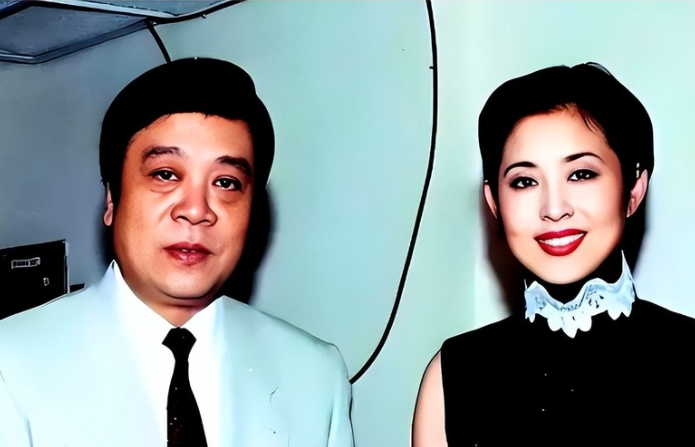 1993年，51岁的赵忠祥，反对34岁的倪萍参评正高职称，他拍着桌子喊：“我当主