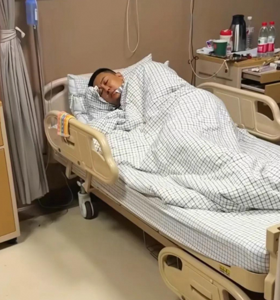 主持人程成高烧住院 53岁仍单身健康堪忧