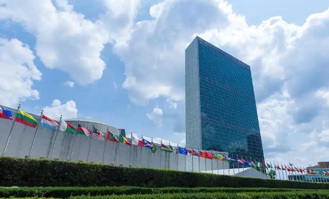 当地时间4月25日，中国常驻联合国副代表耿爽表示：美国目前对特定国家外交人员拒发