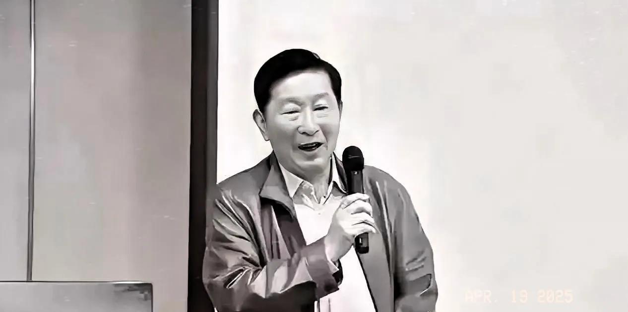 他含冤19年，埋没19年，直到2018年才得以昭雪，补发了全部工资，他就是购买原