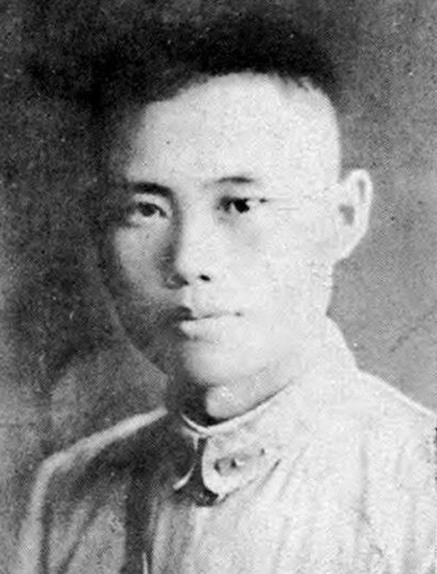 1938年5月，王敬久、关麟征驻军洛阳，警备司令祝绍周派卫兵通知开会，两人说：“