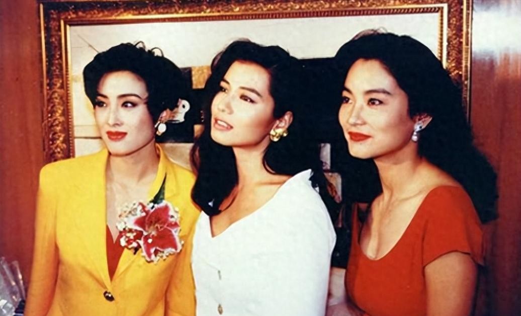 娱乐圈美女如云，尤其是以前的美女各有特色。随便单拎一个出来，都能碾压现在的“网红