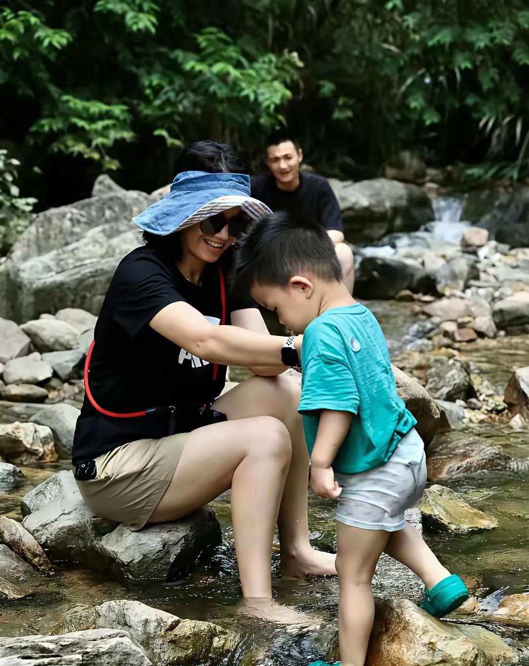我感觉朱丹的心眼倒是不坏，但是呢，就，“靠本能活着”的感觉。所以她自然而然地对年