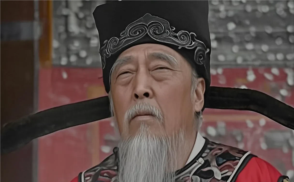 谁能想到，严嵩失势竟与“永寿宫”失火有关？

1561年11月，永寿宫突然失火。