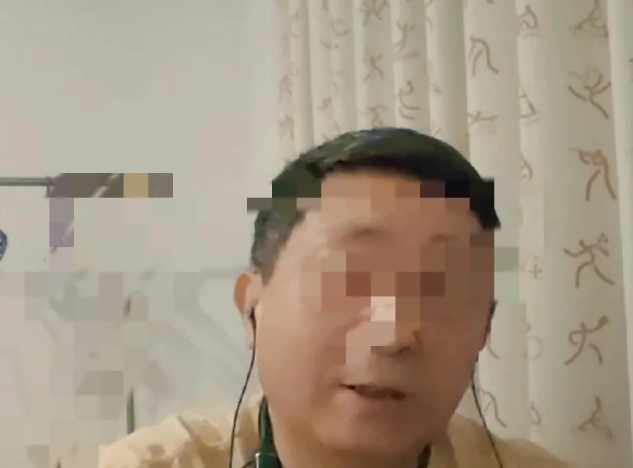 老六子出来了，劝大家散了吧！说老许现在不敢提追真的事，不敢质疑说她衣服有问题的事