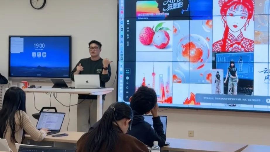 让AI成为原生推动力：“社媒爆文制造局”帮你照亮个人成长新路径