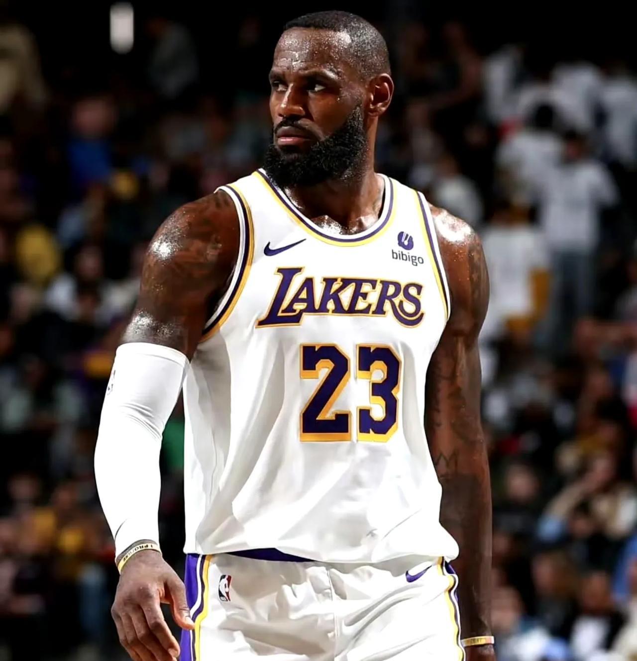 前NBA球员杰森-理查德森表示，你们不要把詹姆斯的伟大当作理所当然。
“我之所以