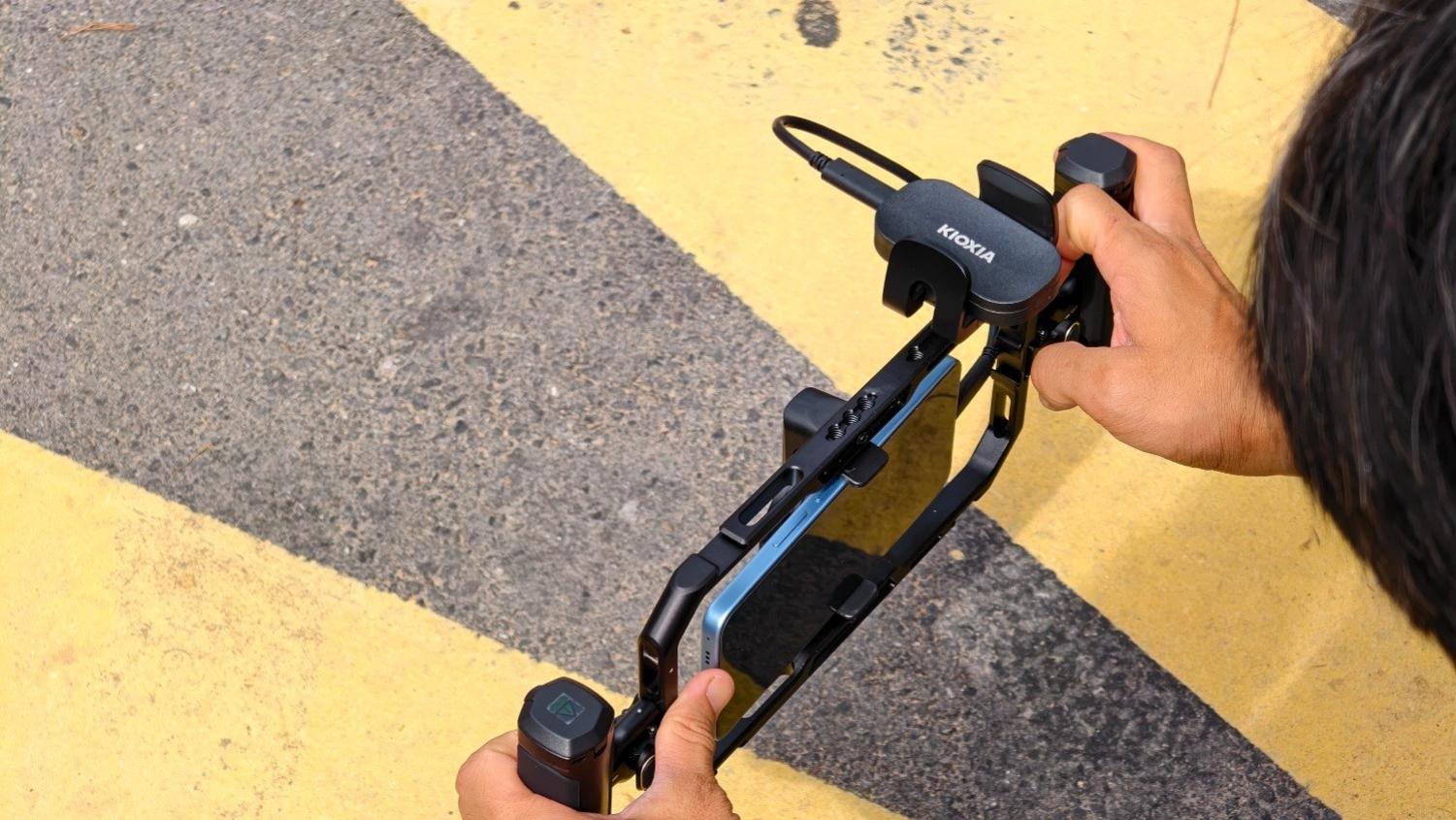 光影与存储的协奏曲，铠侠城市光影创作活动