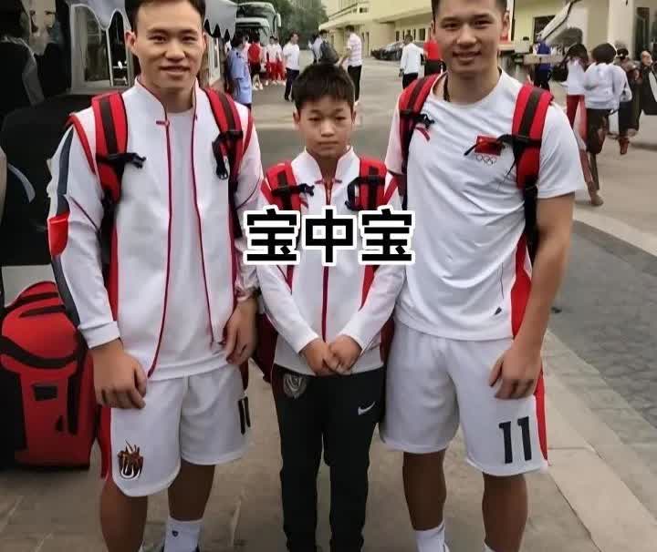 刚刚查了一下
不查不知道
原来全红婵是
广州三宝中的 宝中宝 
太可爱了