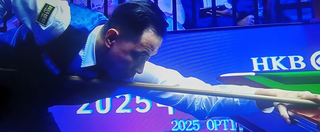 潇洒的国栋
斯诺克武汉公开赛，决赛削国栋上演追分好戏，在6：8落后的情况下，连追