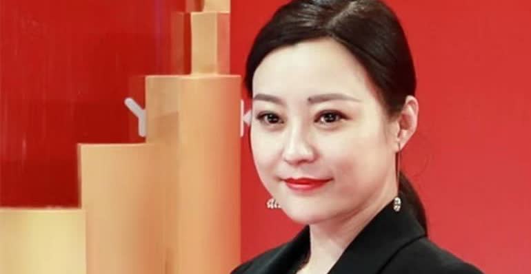 这次郝蕾的演技培训班，可是自砸了招牌。

她把吴谨言，易梦玲，高海宁什么带出