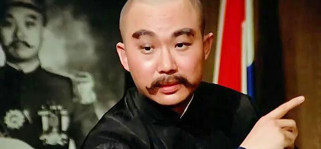 1926年，剥皮将军张宗昌终于如愿以偿，霸占了美人陈佩瑜。新婚之夜，张宗昌下令把