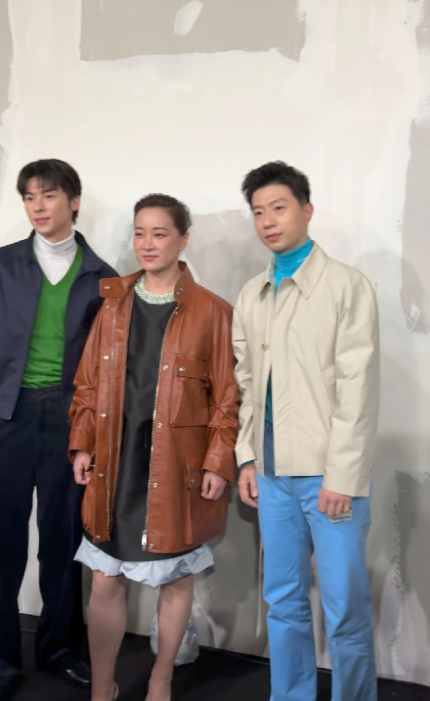 有没有人跟我一样觉得贾玲好像消失了一样，无论是性格还是长相都完全不一样了，自从贾