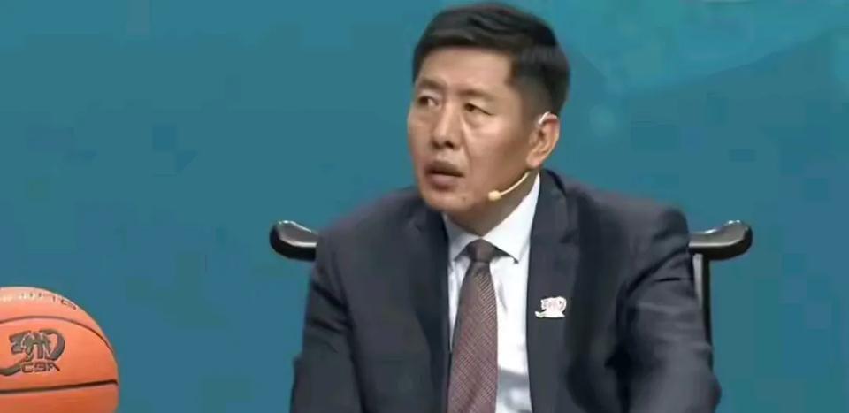 这几位新教头，你看好谁？
     国家男篮正在集训，cba各支球队也是没有闲着