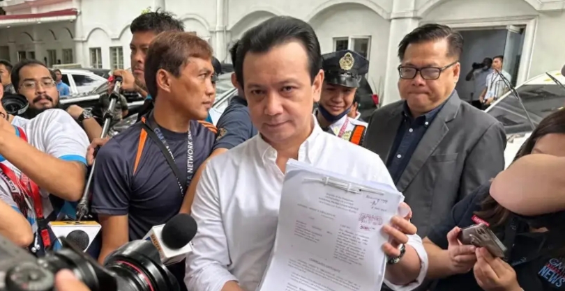 菲律宾反对派议员特里兰尼斯要求国际刑警组织介入，他说马科斯及其家属均有涉毒，他让