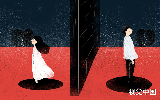 分手后，他竟威胁我：“你别想逃出我的手掌心。”  我笑了，掏出手机：“喂，是警察局吗？我要报案……