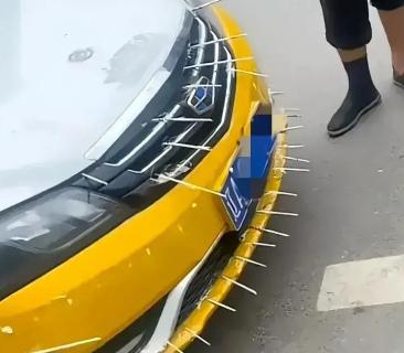 这位司机到底经历了什么？才能让他这样做