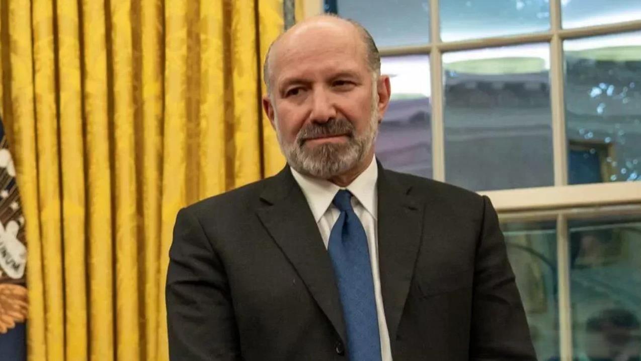 美国商务部长卢特尼克表示，仅在昨天一天，美国政府就售出了1000张总价值50亿美