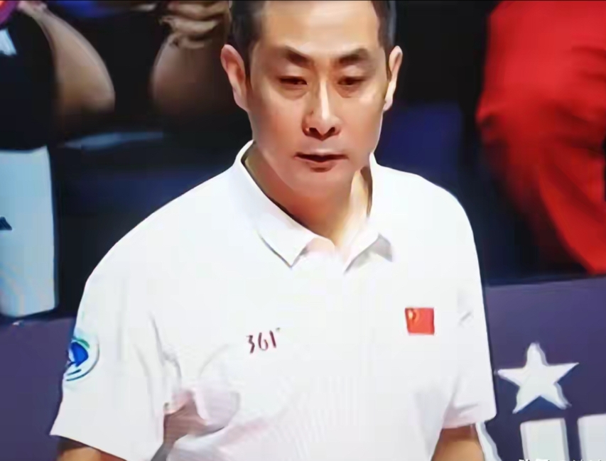 天津女排输的不冤
    打了两场比赛，看到天津女排目前打造的主力阵容是：
  