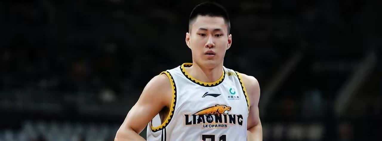 吴昌泽提前回家！
据辽宁媒体人透露：杨鸣决定提前召回吴昌泽，后者将回归辽宁男篮