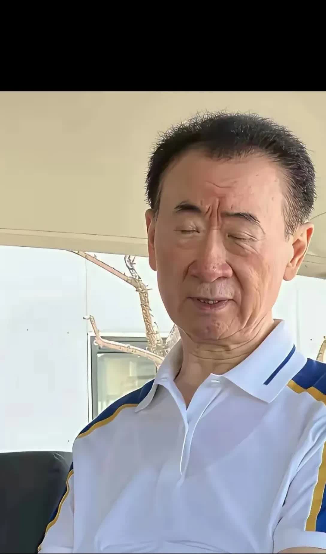 这个大连人曾经骄傲的人啊！
英雄迟暮，唏嘘感慨万千啊！