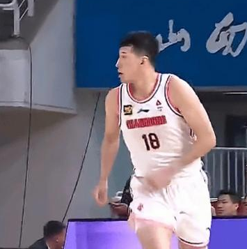 广东男篮球员杜润旺谈球队不敌同曦，他表示：现在的联赛没有弱队了，同时我们也不是那
