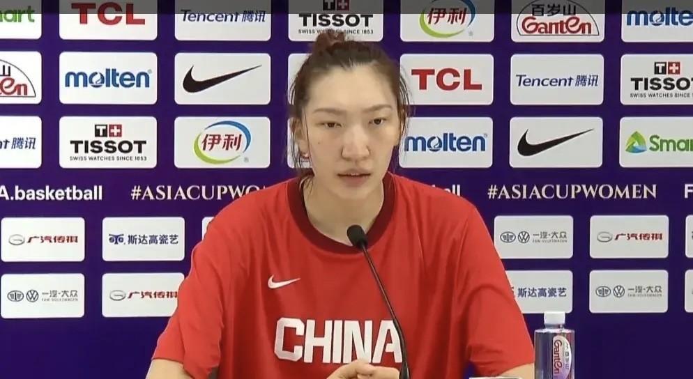 中国女篮81-90不敌日本，本场比赛女篮4人表现最差。
1、李缘（后卫）
数据：