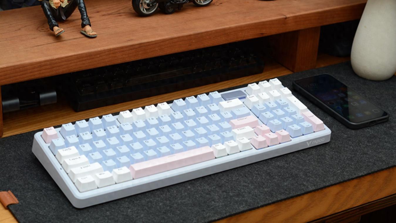 雷柏首款客制化键盘，Gasket结构，7层消音填充，V700DIY-98开箱