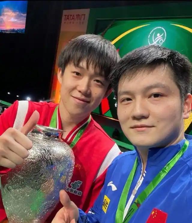 【今晚王楚钦与樊振东不打了】
突发消息，原定于晚上6点的乒超，王楚钦竟然不和樊振