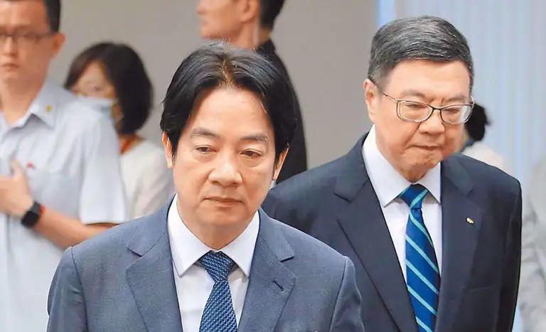 民进党到现在还看不清楚现实，还在制造两岸交流的阻碍与麻烦，还恐吓来大陆看93阅兵