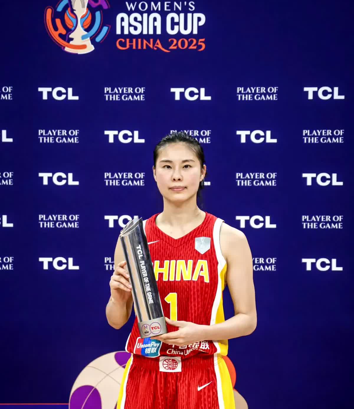 心有不甘  女篮亚洲杯落幕 中国女篮可以昂首离开三个人分别是以下球员[玫瑰]
