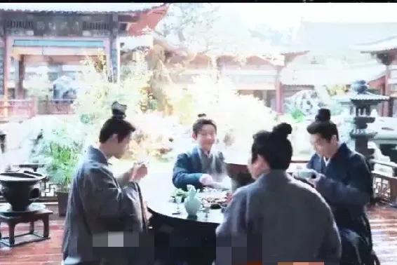9.《藏海传》。藏海计划带着高明和拾雷观风悄悄离开京城。因为，平津侯和曹公公的死